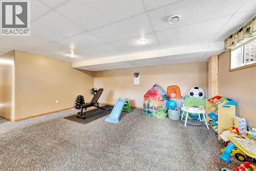 3308 63 AVENUE Image 30