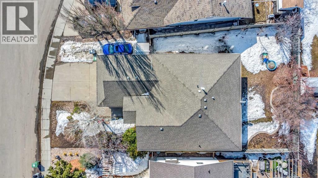 3308 63 AVENUE Image 42