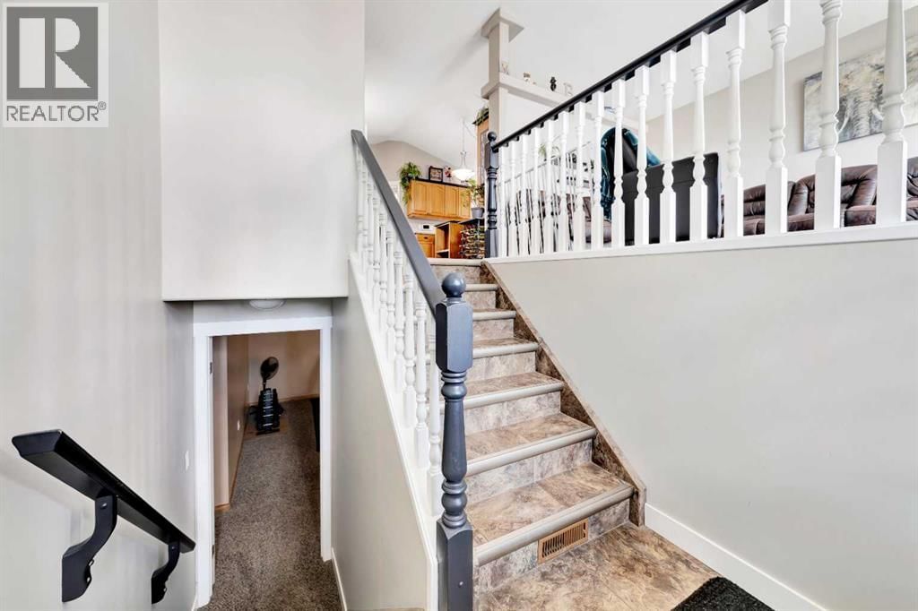 3308 63 AVENUE Image 5