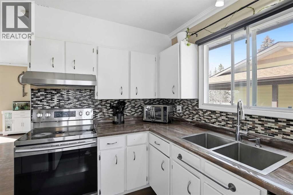 5218 SILVERTHORN ROAD Image 10