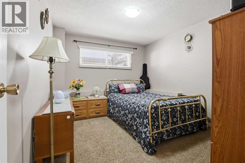 5218 SILVERTHORN ROAD Image 26