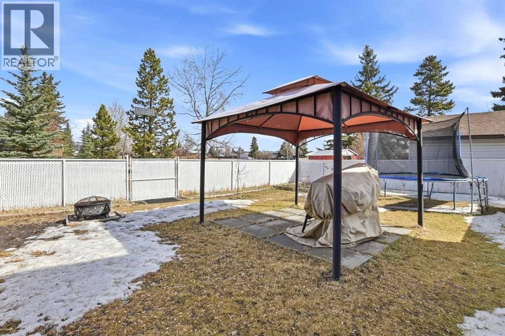 5218 SILVERTHORN ROAD Image 31