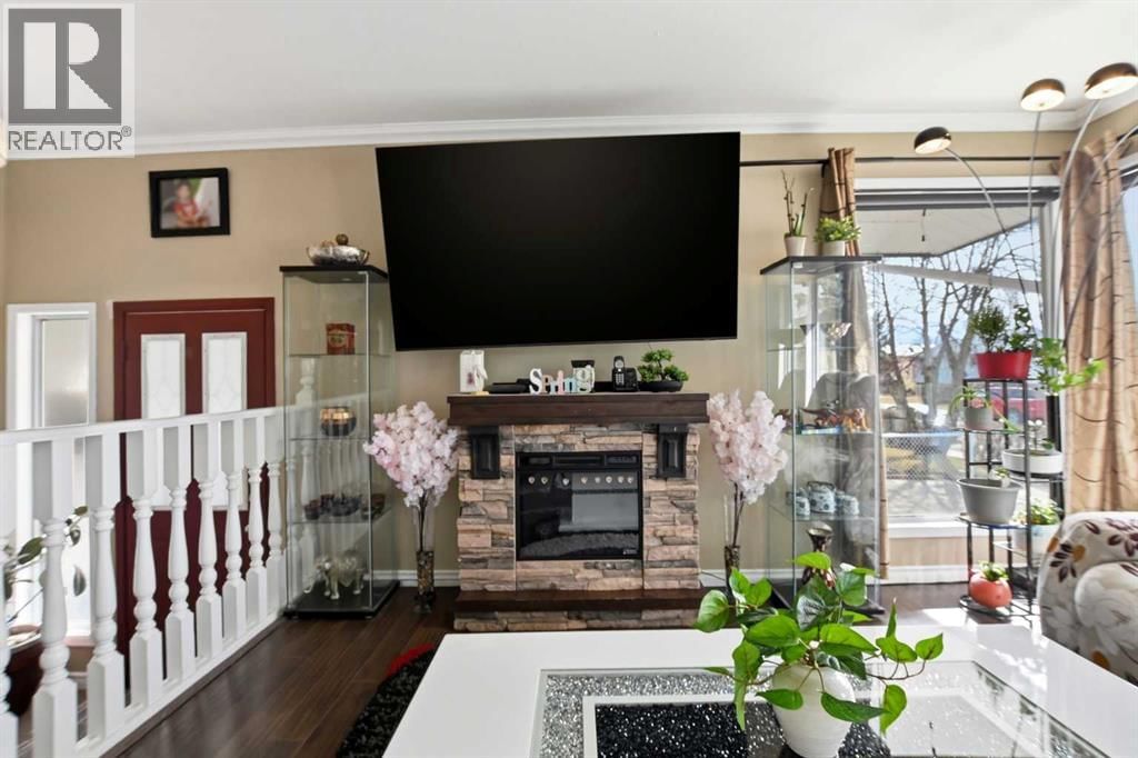 5218 SILVERTHORN ROAD Image 7