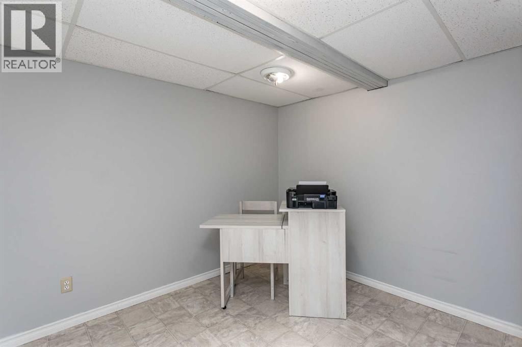 11 ERICKSON DRIVE Image 16