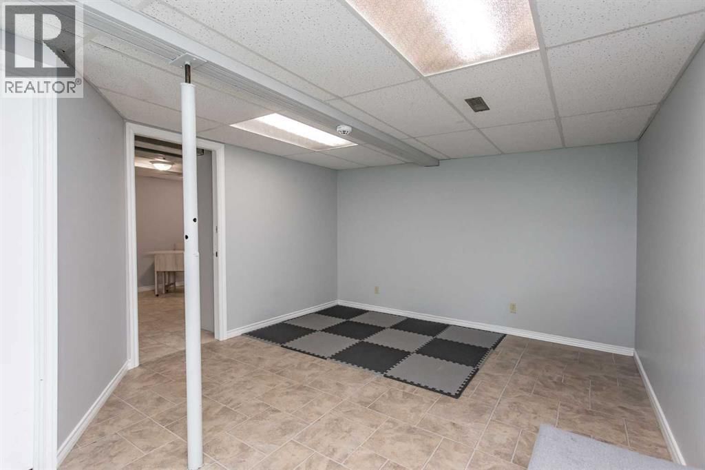 11 ERICKSON DRIVE Image 19