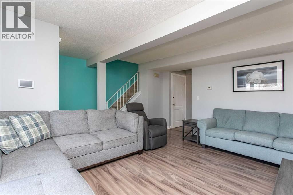 11 ERICKSON DRIVE Image 2