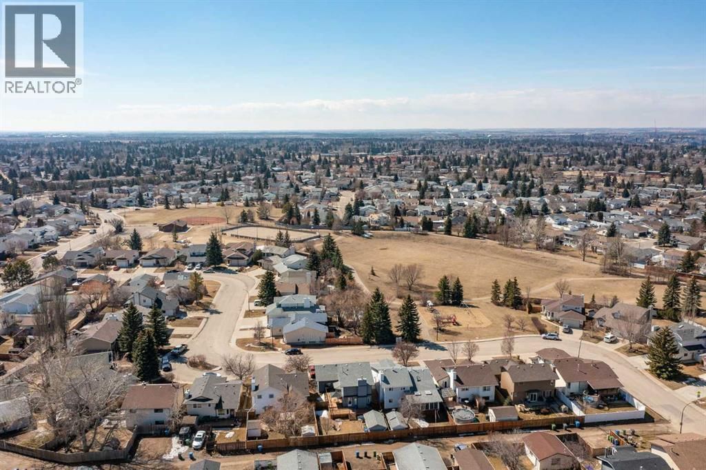 11 ERICKSON DRIVE Image 27