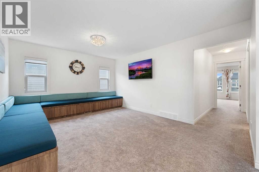 99 EVANSGLEN CIRCLE NORTHWEST Image 11