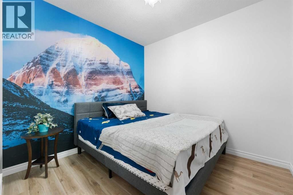 99 EVANSGLEN CIRCLE NORTHWEST Image 3