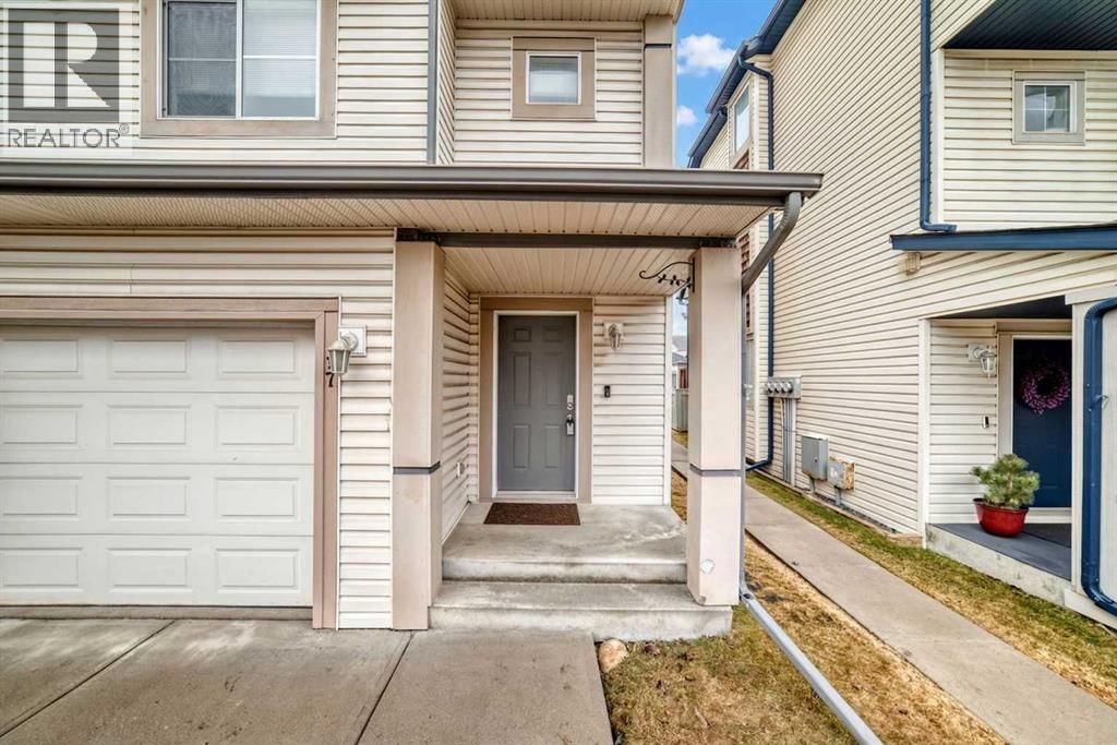 17 COPPERFIELD COURT SOUTHEAST Image 14