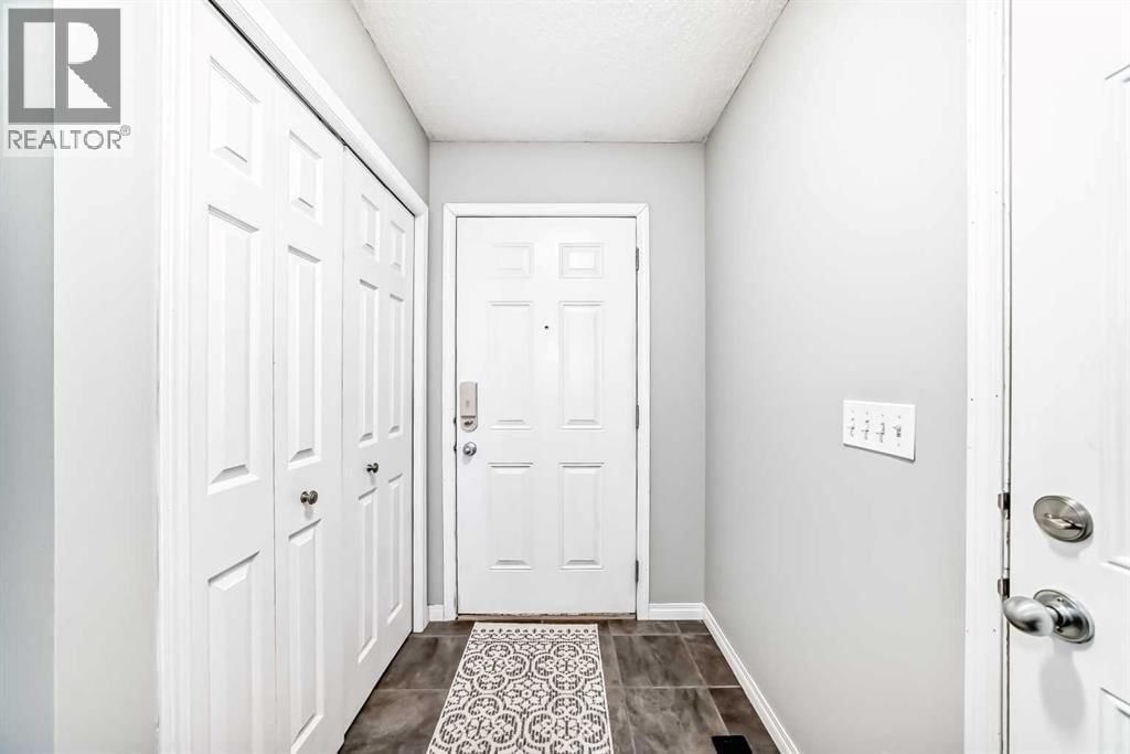 17 COPPERFIELD COURT SOUTHEAST Image 15