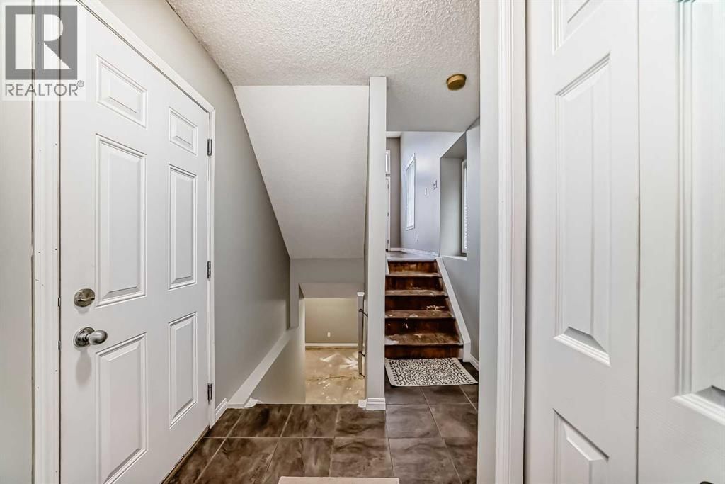 17 COPPERFIELD COURT SOUTHEAST Image 16