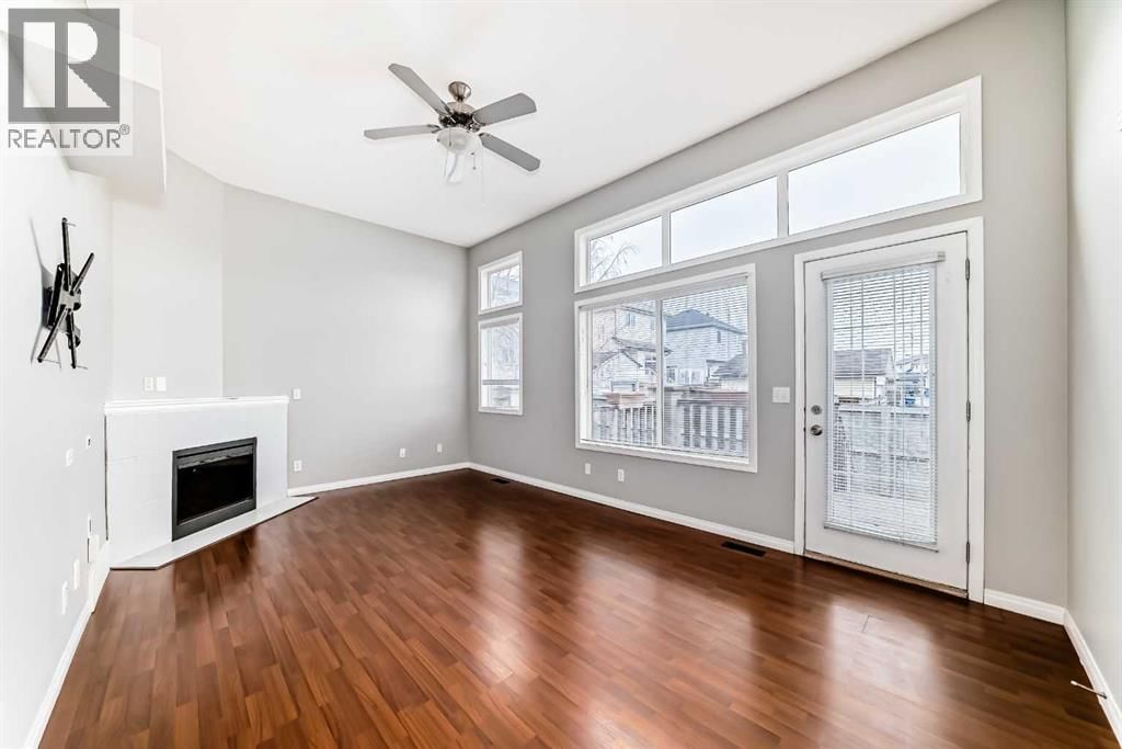 17 COPPERFIELD COURT SOUTHEAST Image 17