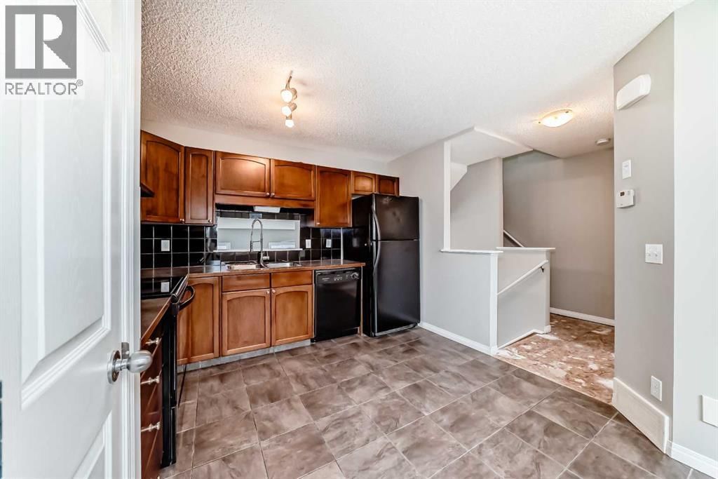 17 COPPERFIELD COURT SOUTHEAST Image 27