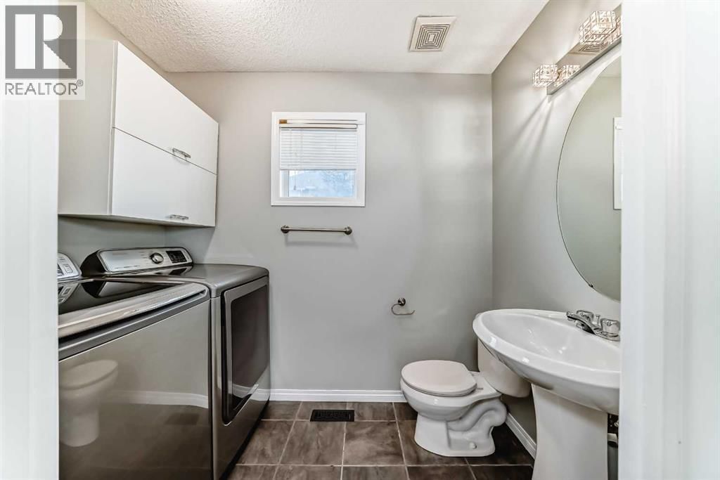 17 COPPERFIELD COURT SOUTHEAST Image 33