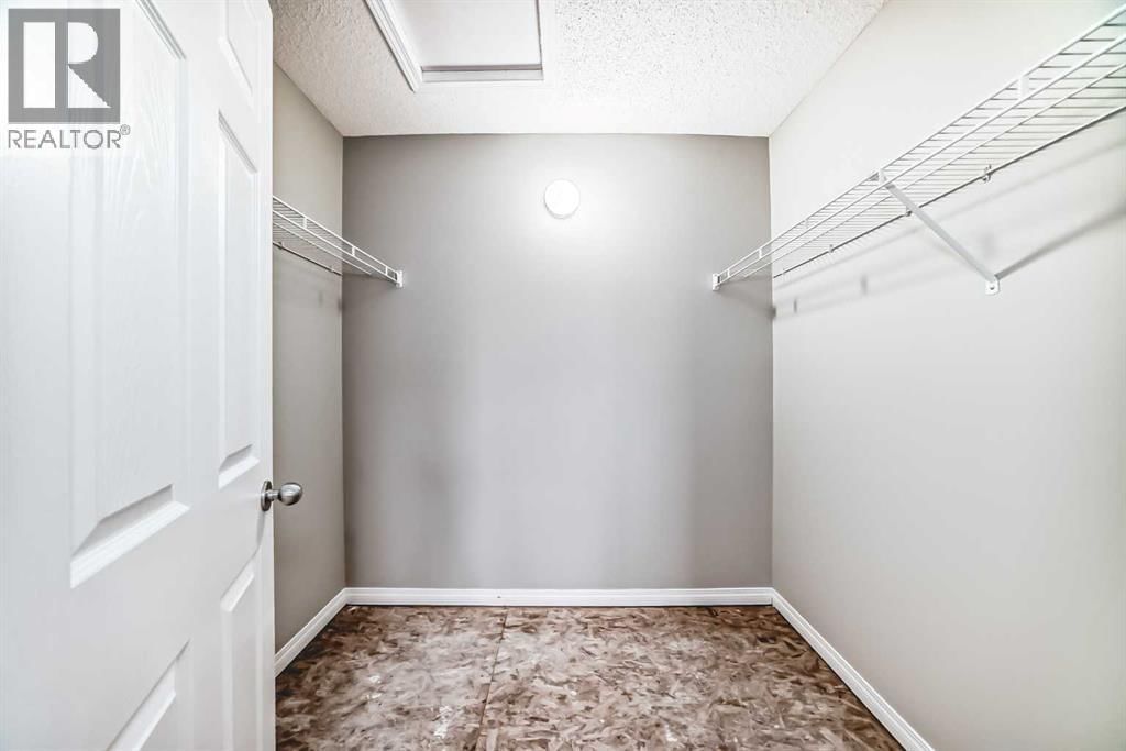 17 COPPERFIELD COURT SOUTHEAST Image 41