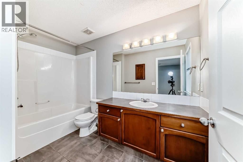 17 COPPERFIELD COURT SOUTHEAST Image 43