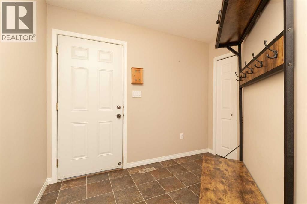 910 CENTENNIAL AVENUE Image 24