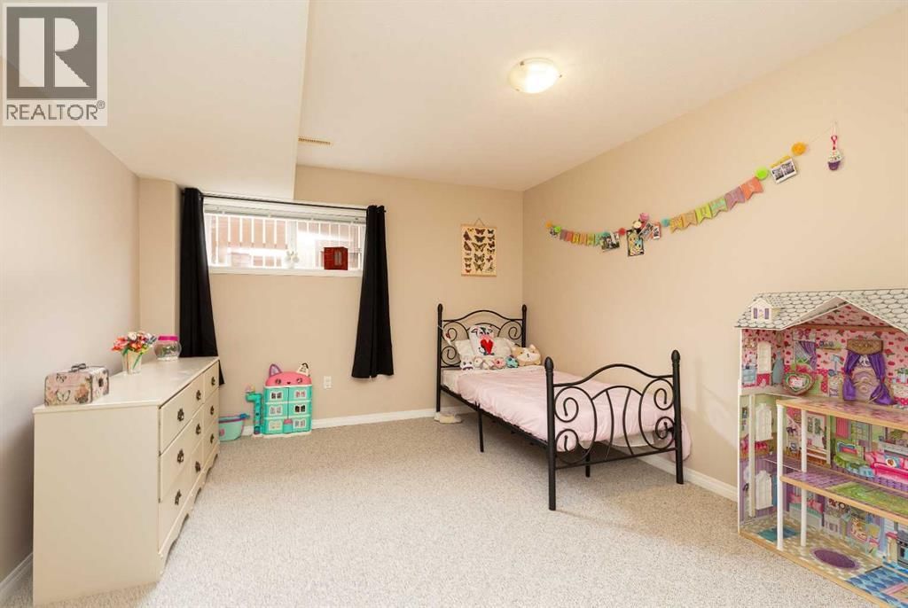 910 CENTENNIAL AVENUE Image 30