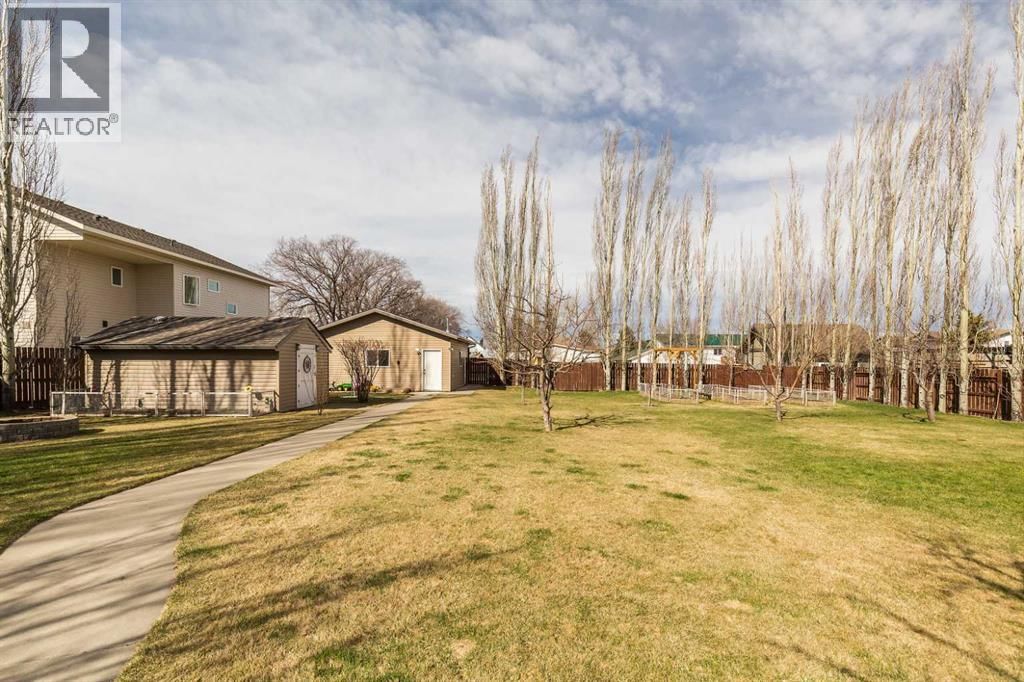 910 CENTENNIAL AVENUE Image 38