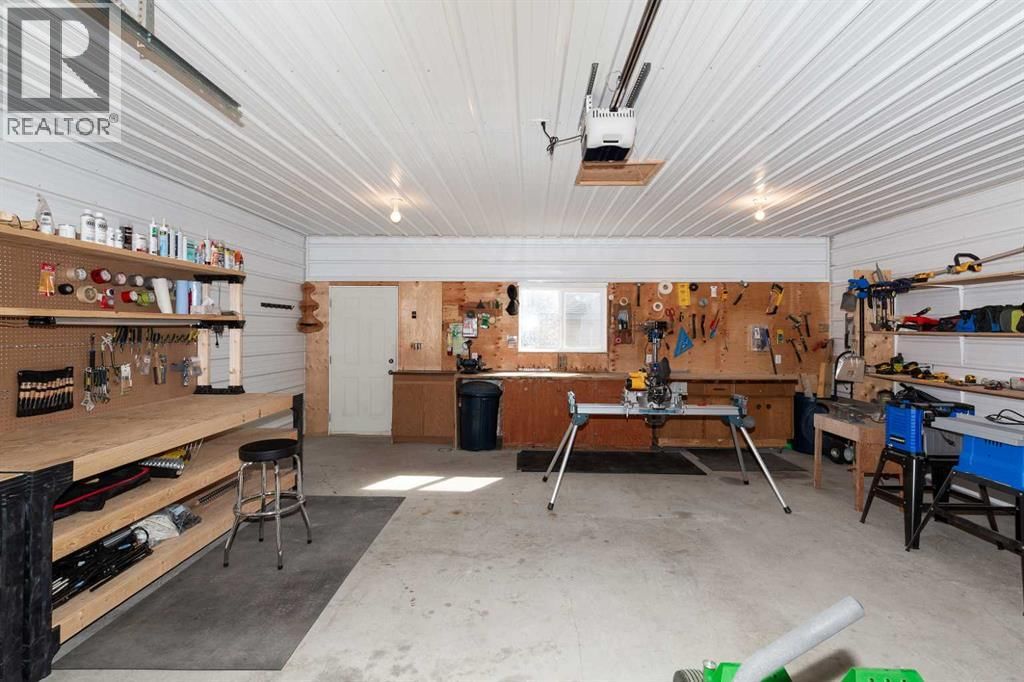 910 CENTENNIAL AVENUE Image 44