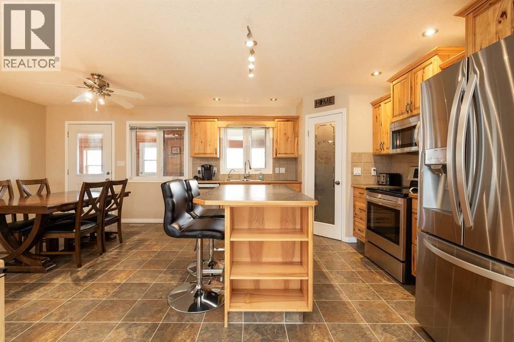 910 CENTENNIAL AVENUE Image 9