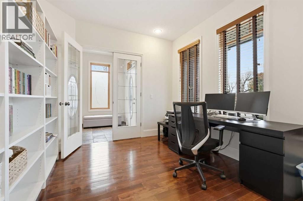 2517 21 STREET SOUTHWEST Image 14