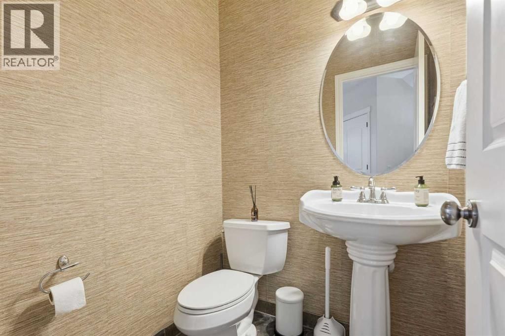 2517 21 STREET SOUTHWEST Image 16