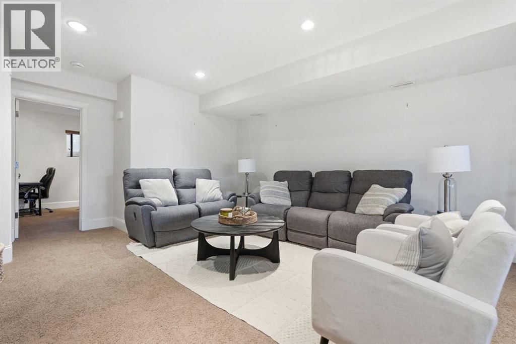 2517 21 STREET SOUTHWEST Image 34