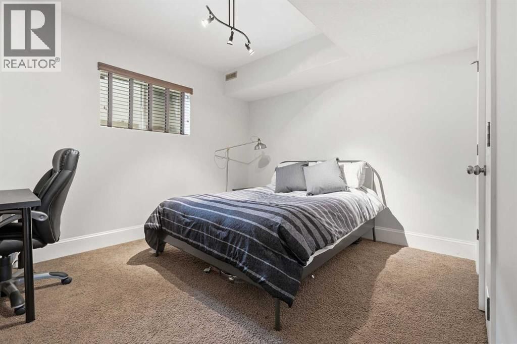 2517 21 STREET SOUTHWEST Image 38