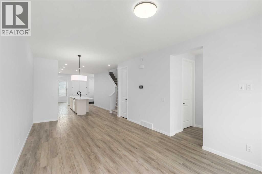 624 ROWMONT BOULEVARD NORTHWEST Image 10