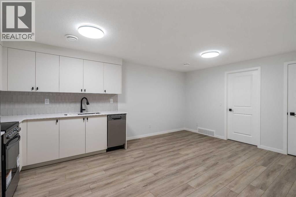 624 ROWMONT BOULEVARD NORTHWEST Image 26