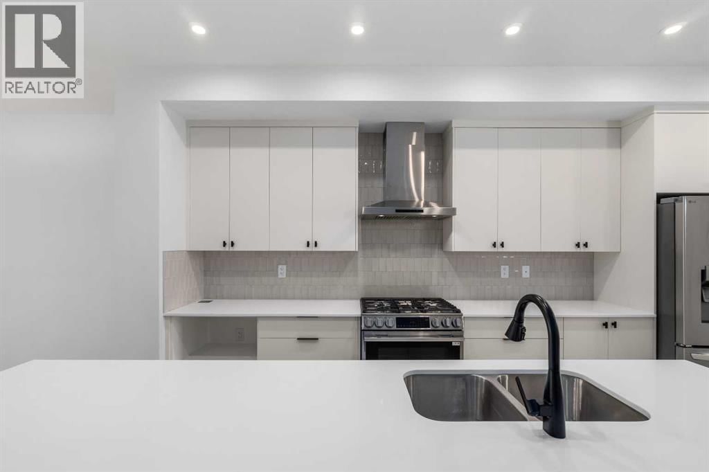 624 ROWMONT BOULEVARD NORTHWEST Image 5