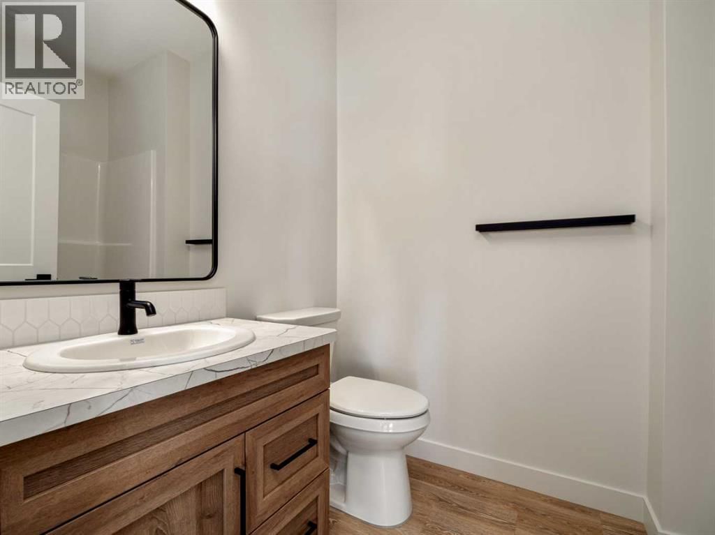 7042 48 STREET Image 13