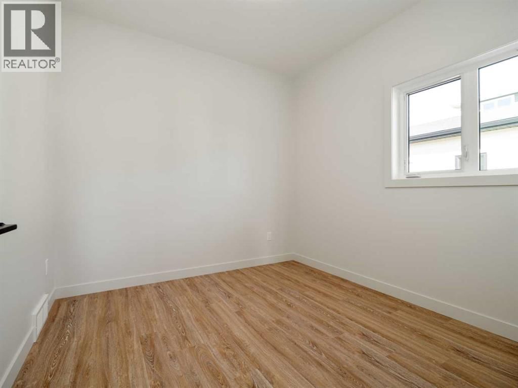 7042 48 STREET Image 15