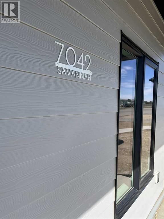 7042 48 STREET Image 2