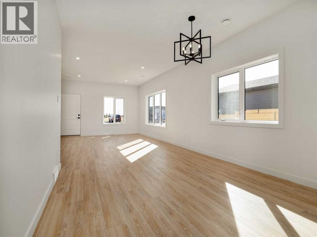 7042 48 STREET Image 20