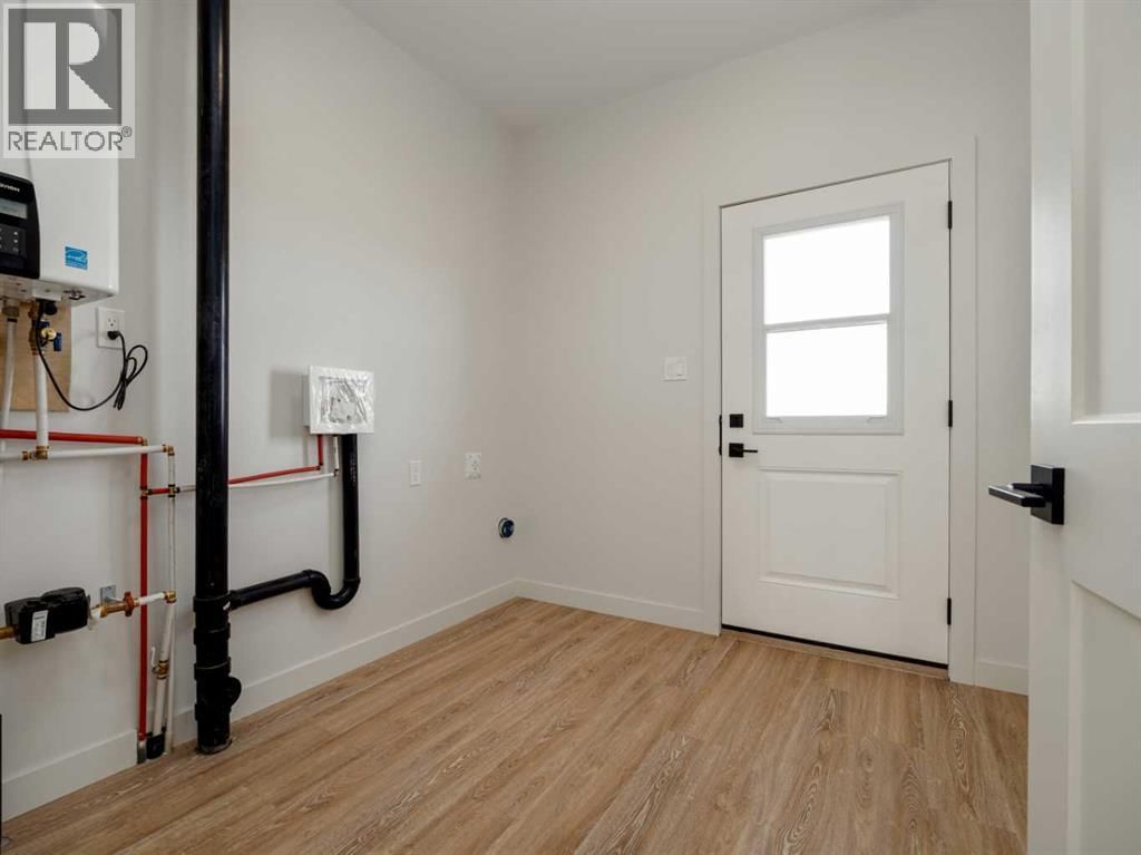 7042 48 STREET Image 28