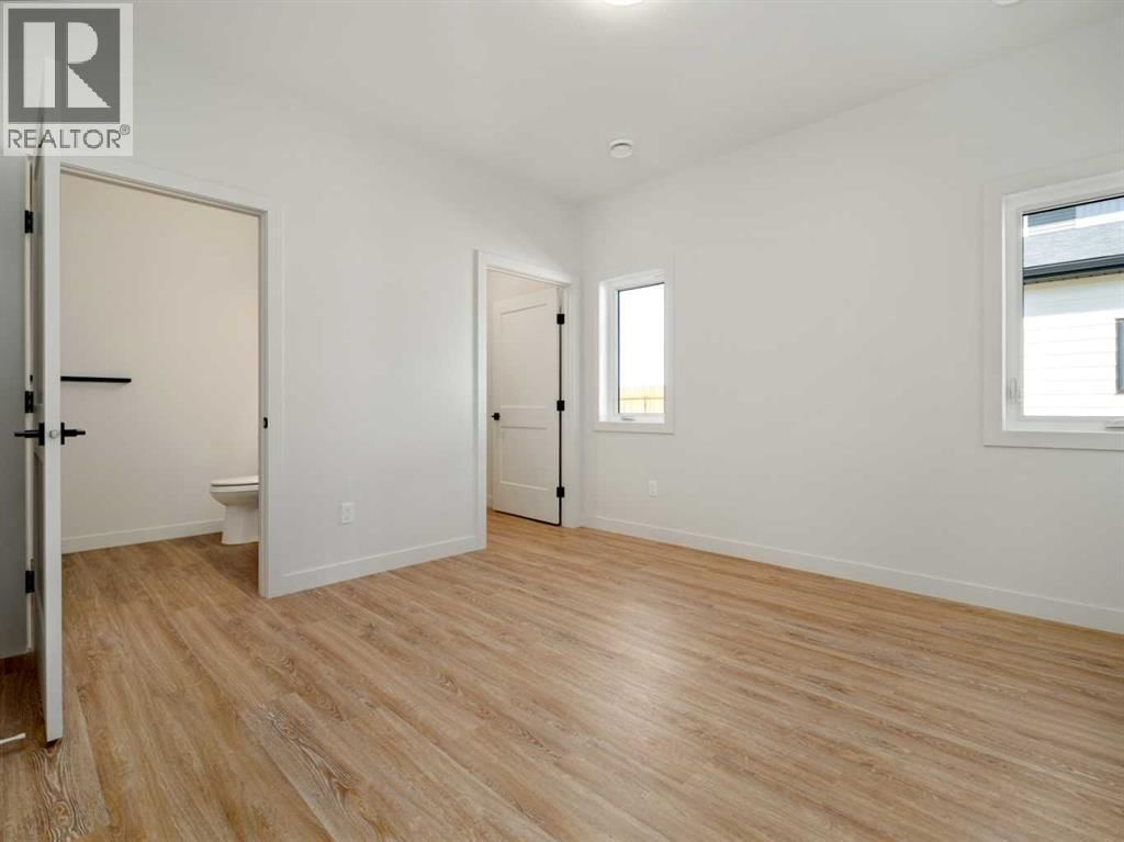 7042 48 STREET Image 30