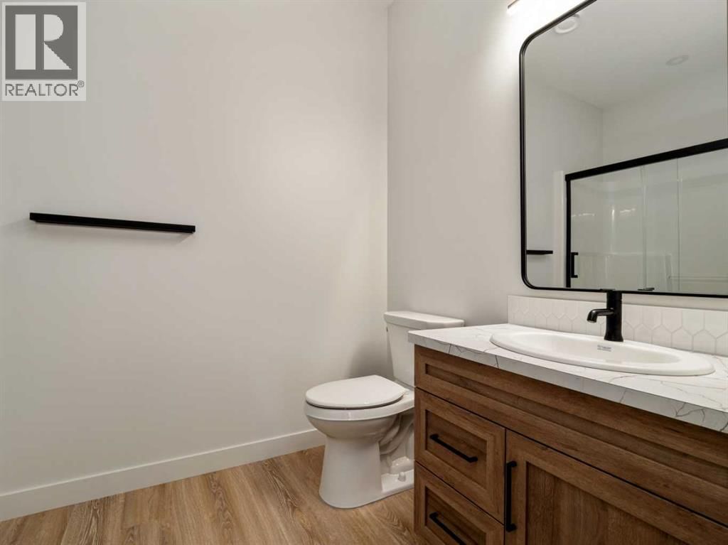 7042 48 STREET Image 35