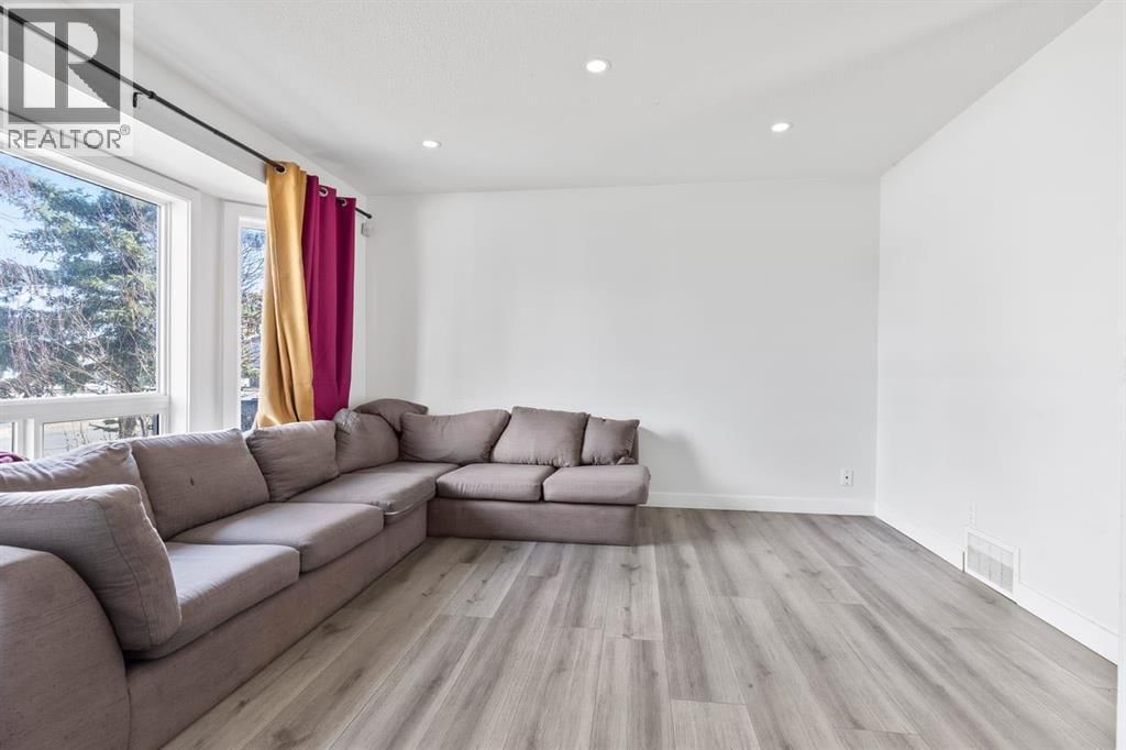 13 Martindale Boulevard property photo