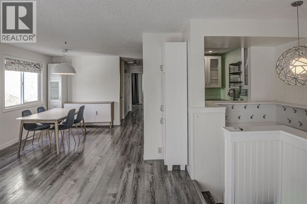 8408 BERKLEY ROAD NORTHWEST Image 7