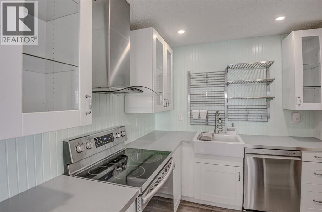 8408 BERKLEY ROAD NORTHWEST Image 9