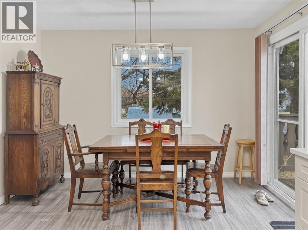 5336 52 CLOSE Image 10