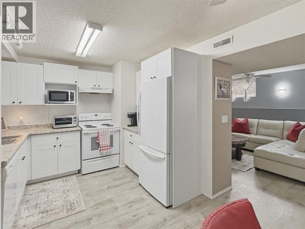 5336 52 CLOSE Image 24