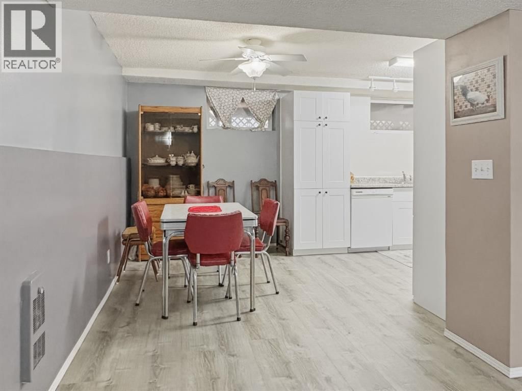 5336 52 CLOSE Image 25