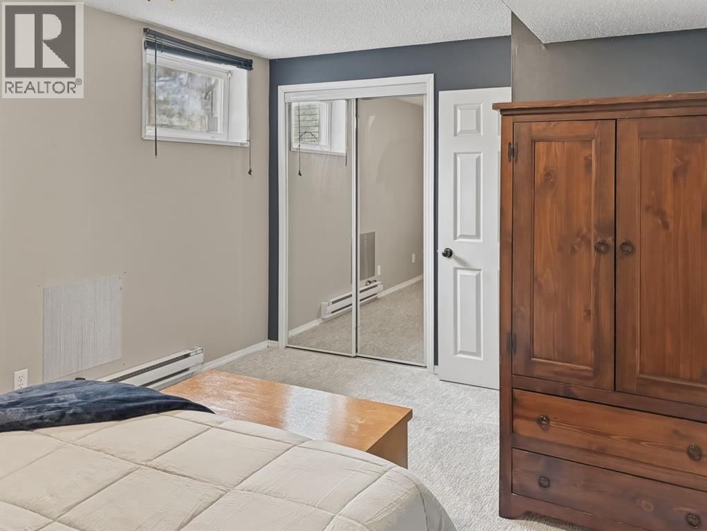 5336 52 CLOSE Image 27