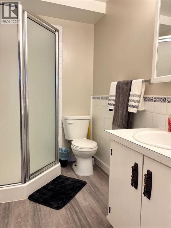 5336 52 CLOSE Image 29