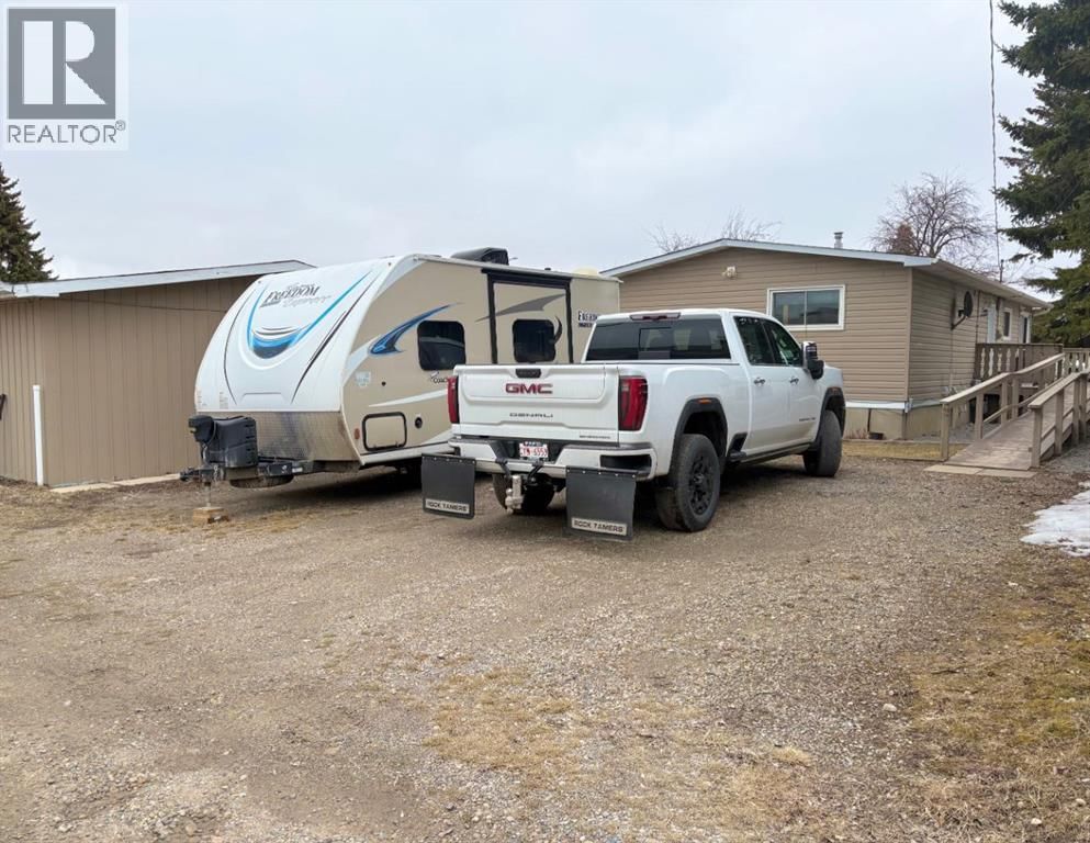 5336 52 CLOSE Image 33