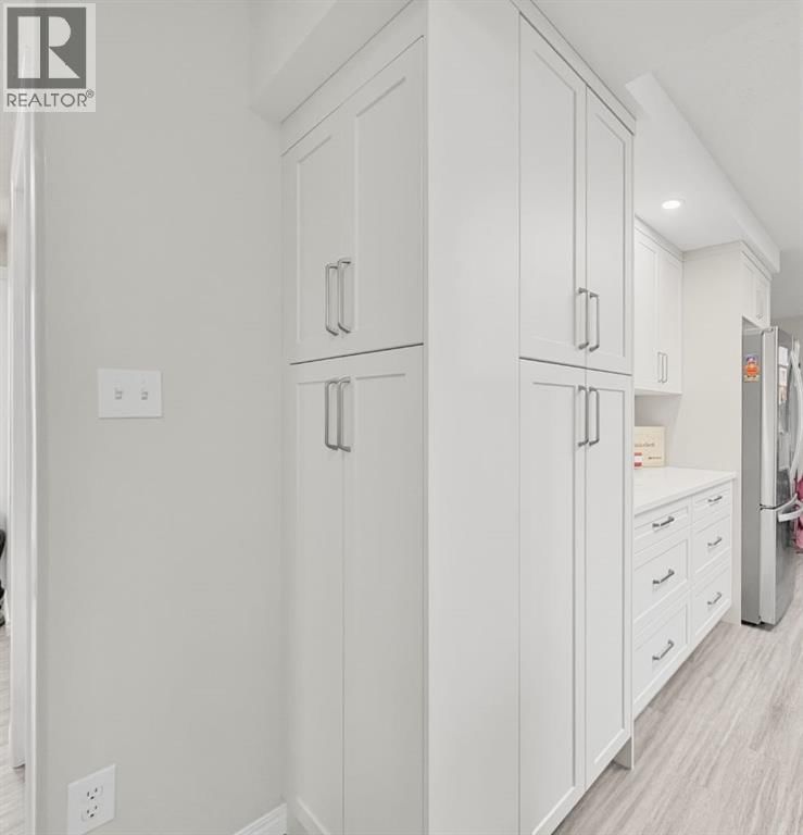 5336 52 CLOSE Image 7